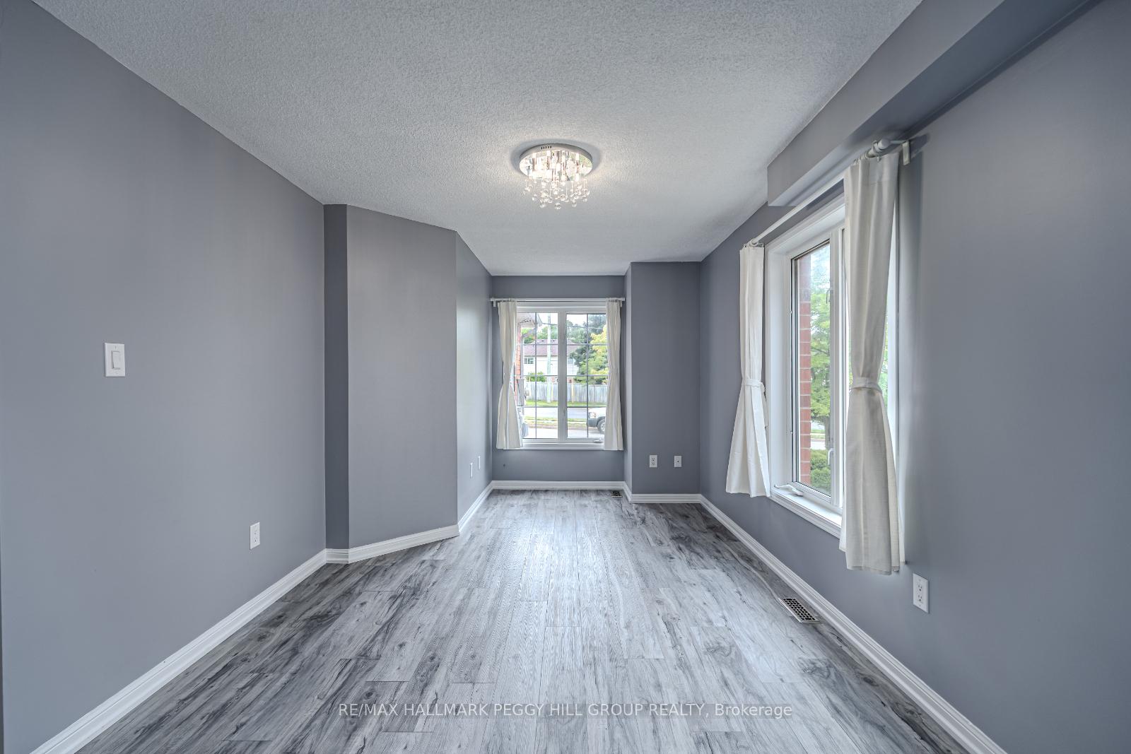 Photo 4 of 367 Ferndale Drive S, Barrie, Ardagh — HOMEH