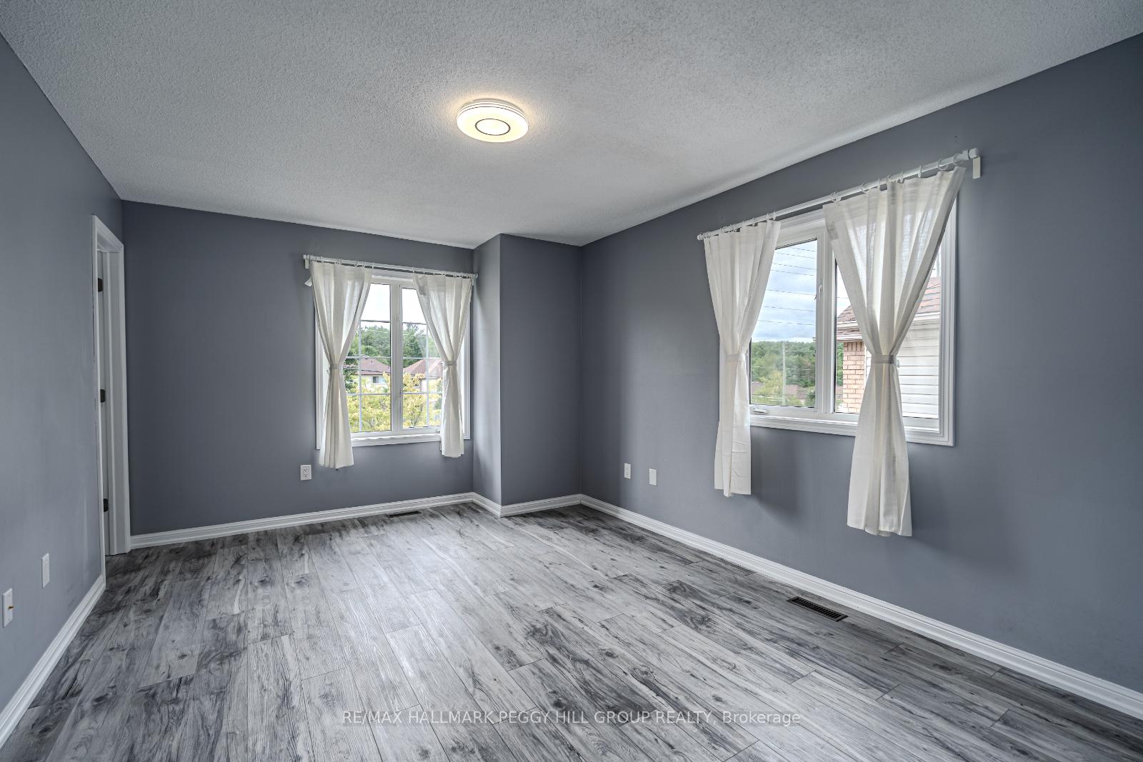 Photo 6 of 367 Ferndale Drive S, Barrie, Ardagh — HOMEH