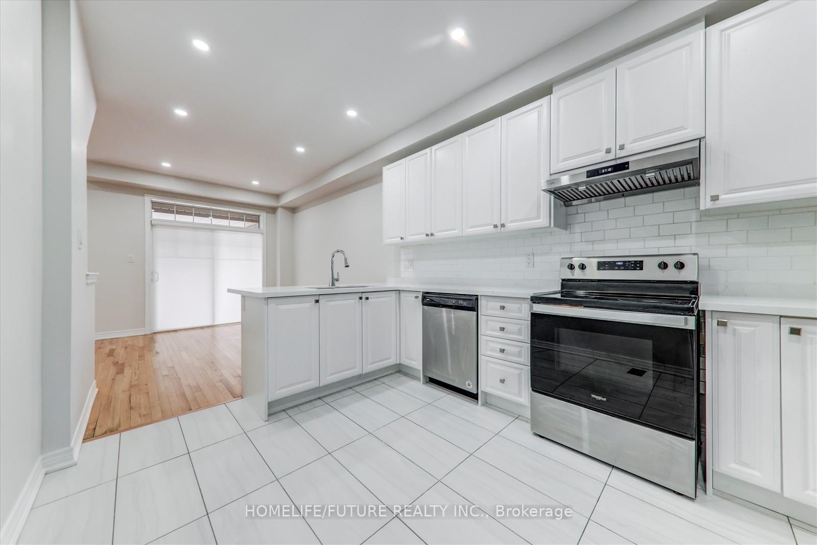 Photo 17 of 44 Haymarket Drive, Brampton, Northwest Brampton — HOMEH