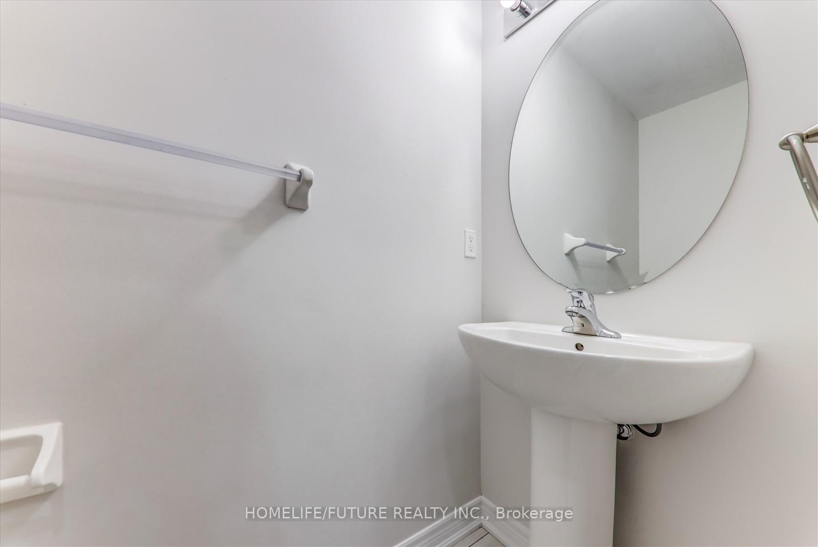 Photo 18 of 44 Haymarket Drive, Brampton, Northwest Brampton — HOMEH