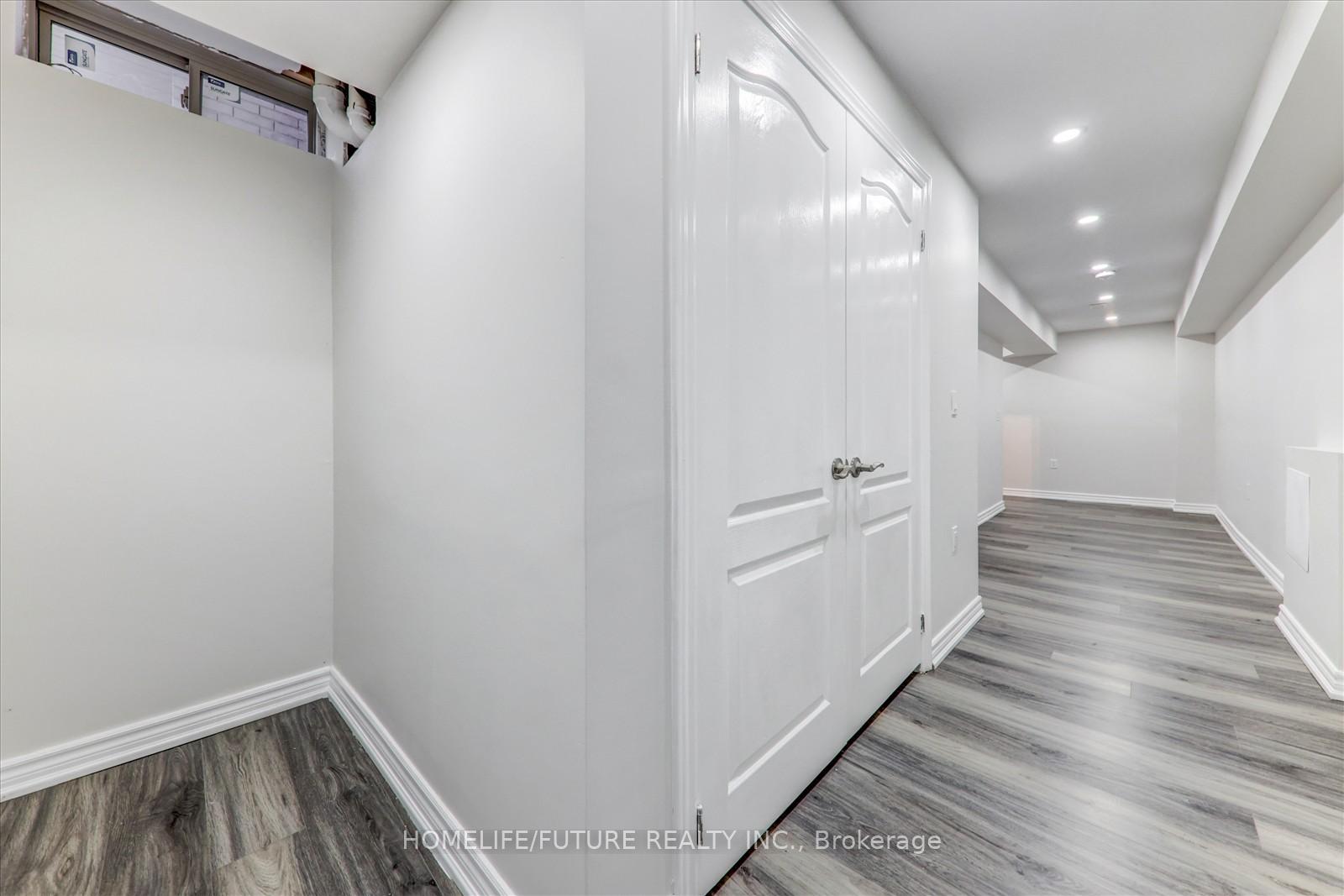 Photo 32 of 44 Haymarket Drive, Brampton, Northwest Brampton — HOMEH