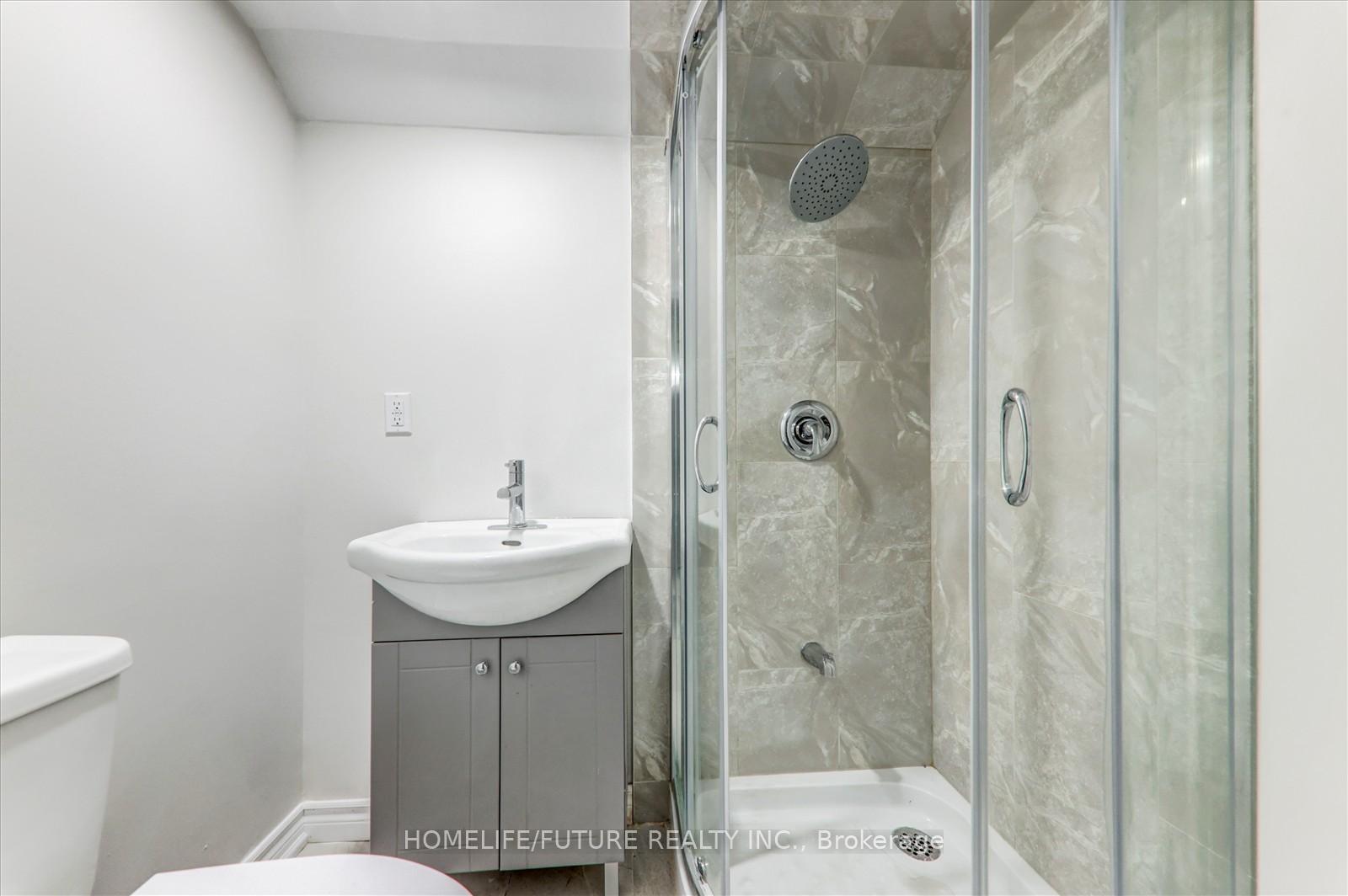 Photo 33 of 44 Haymarket Drive, Brampton, Northwest Brampton — HOMEH