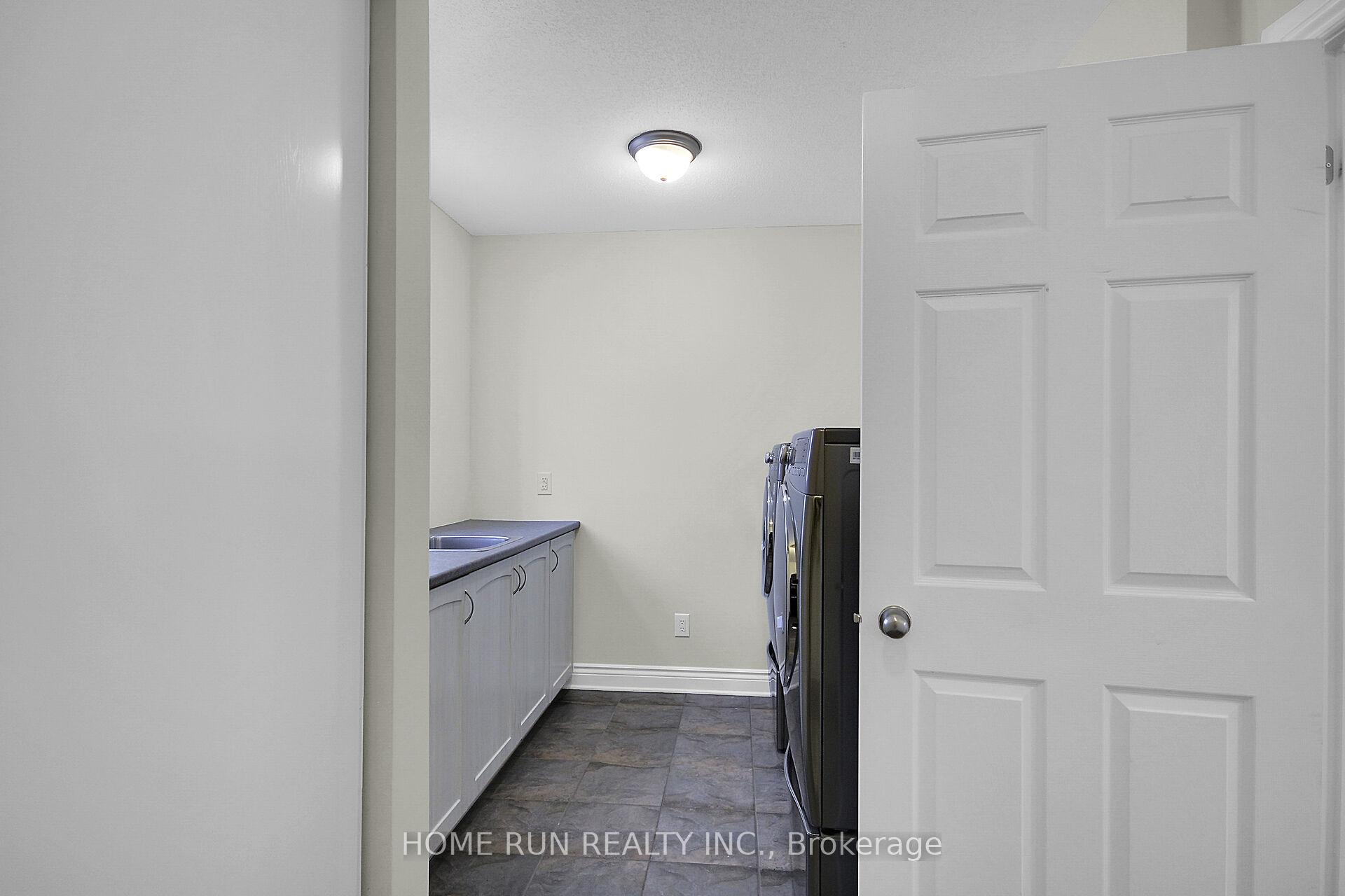 Photo 16 of 625 New Liskeard Crescent, Ottawa, Barrhaven - Hearts Desire — HOMEH