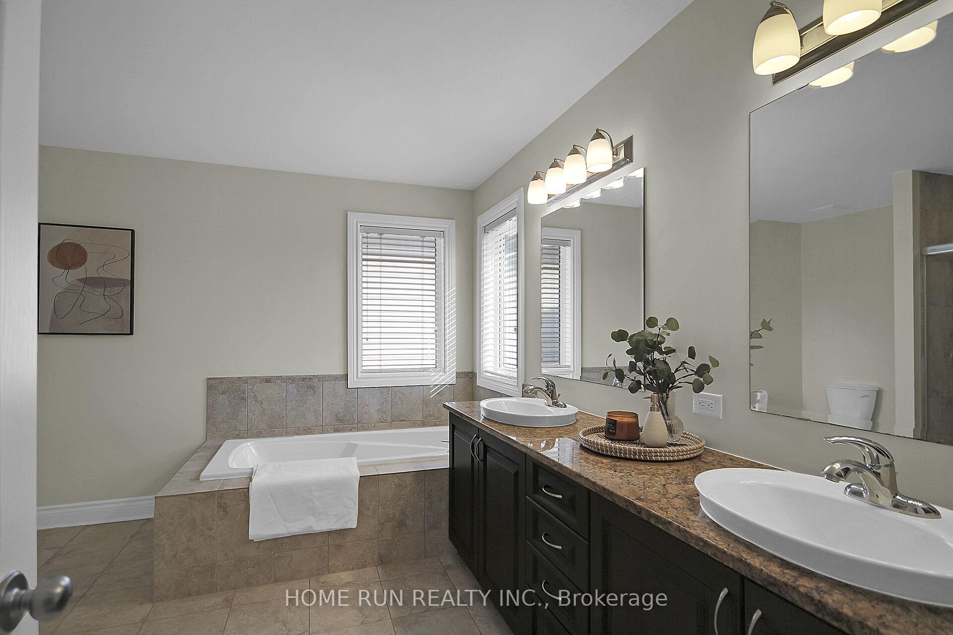 Photo 25 of 625 New Liskeard Crescent, Ottawa, Barrhaven - Hearts Desire — HOMEH