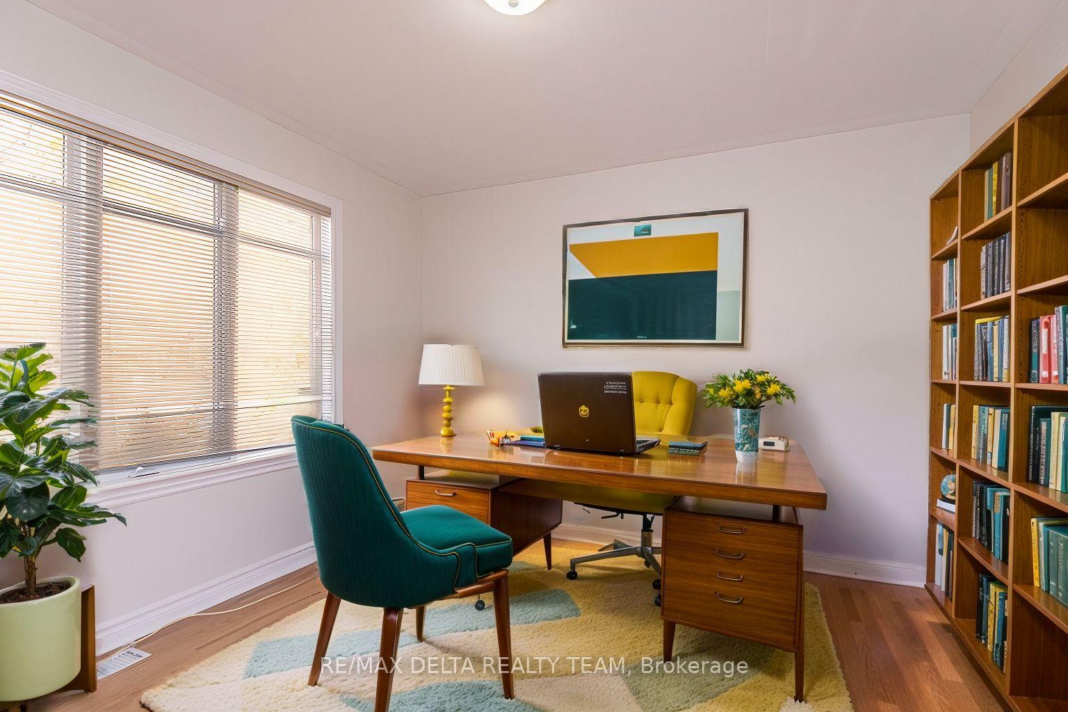 Photo 2 of 8 Spinney Way, Ottawa, Barrhaven - Longfields — HOMEH