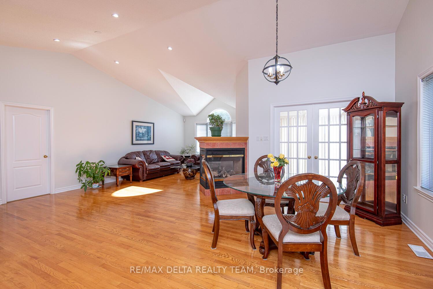 Photo 10 of 8 Spinney Way, Ottawa, Barrhaven - Longfields — HOMEH