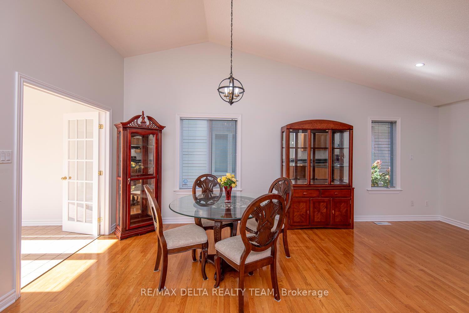 Photo 11 of 8 Spinney Way, Ottawa, Barrhaven - Longfields — HOMEH