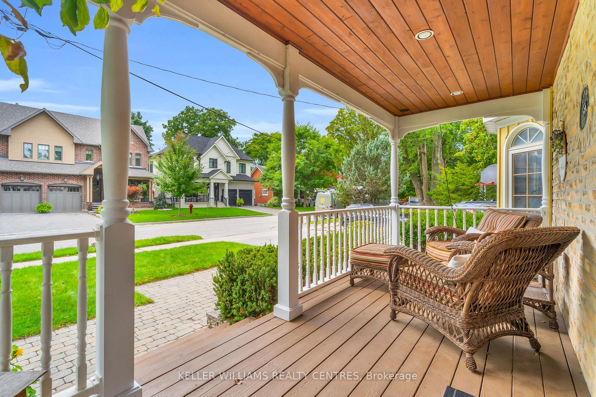 Photo 3 of 80 Connaught Avenue, Aurora, Aurora Village — HOMEH