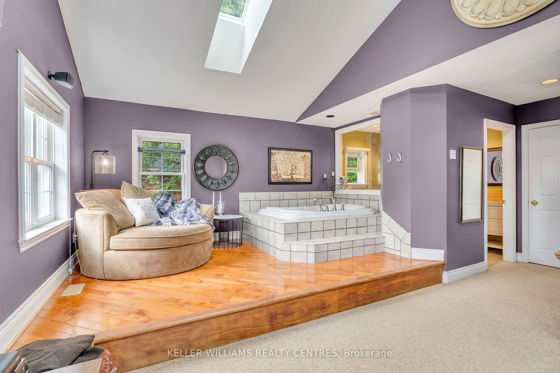 Photo 24 of 80 Connaught Avenue, Aurora, Aurora Village — HOMEH