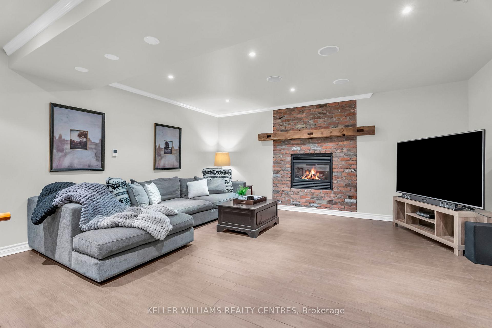 Photo 25 of 80 Connaught Avenue, Aurora, Aurora Village — HOMEH