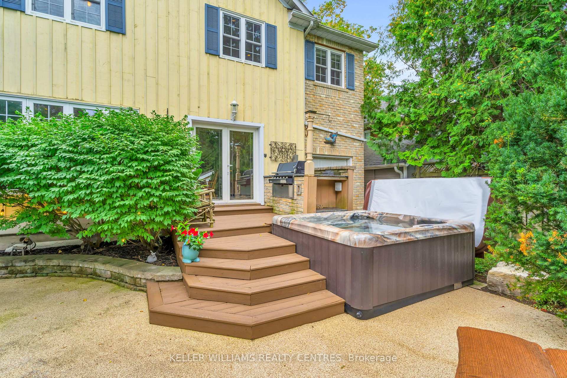 Photo 32 of 80 Connaught Avenue, Aurora, Aurora Village — HOMEH