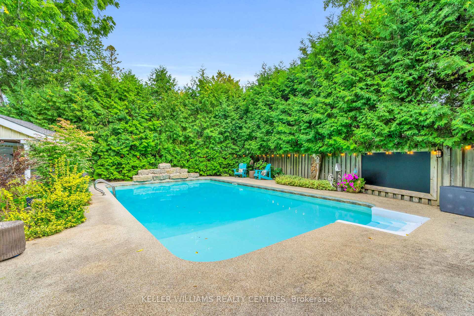 Photo 34 of 80 Connaught Avenue, Aurora, Aurora Village — HOMEH