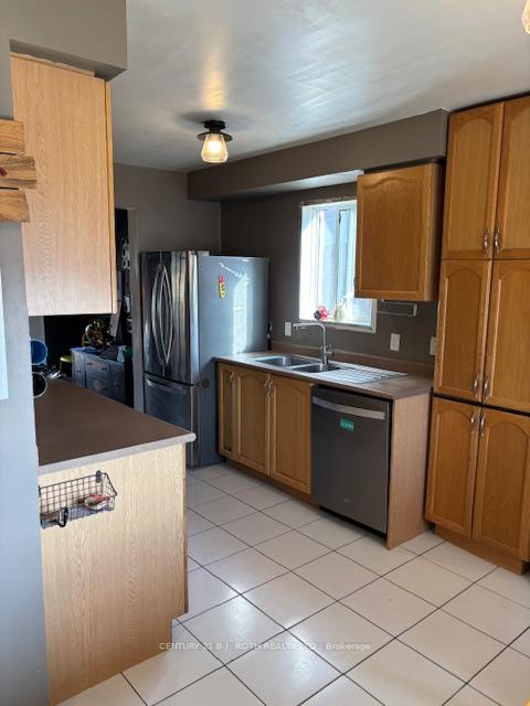 Photo 6 of 33 Wice Road, Barrie, Holly — HOMEH