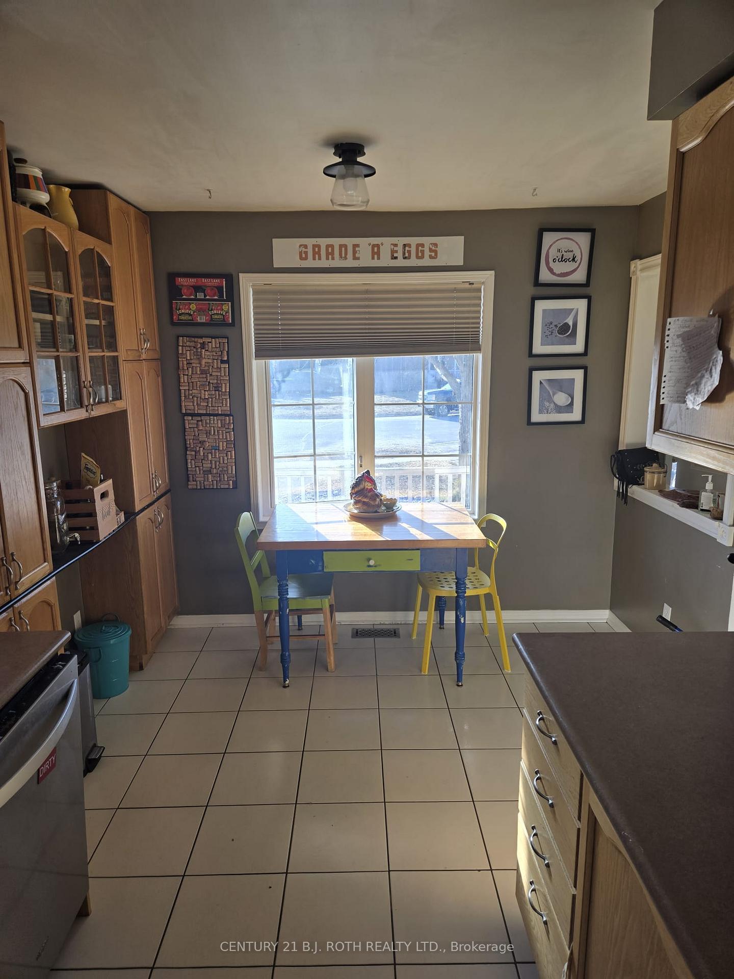 Photo 10 of 33 Wice Road, Barrie, Holly — HOMEH