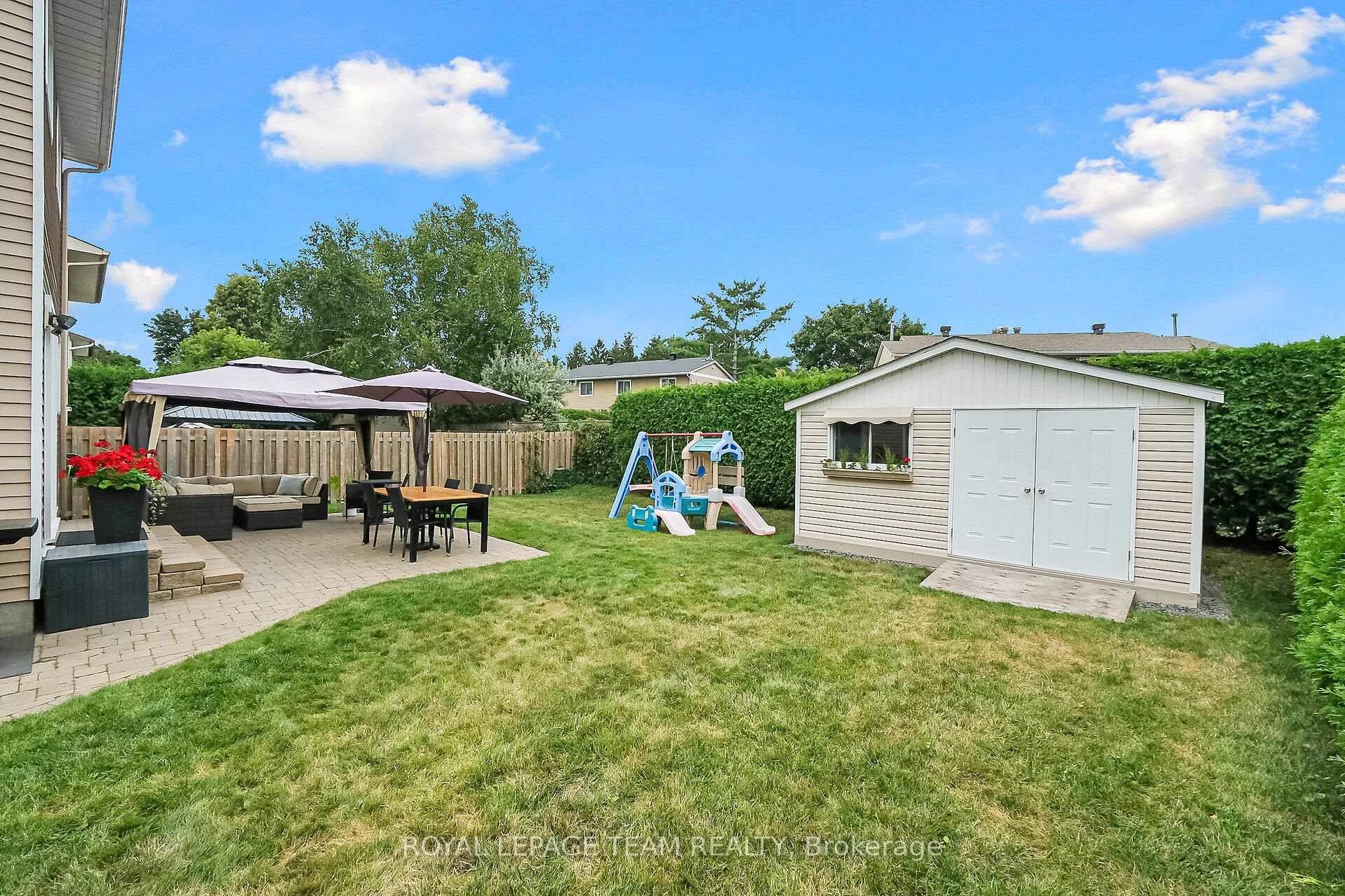 Photo 29 of 12 Bartley Cres, Ottawa, Barrhaven - On the Green — HOMEH