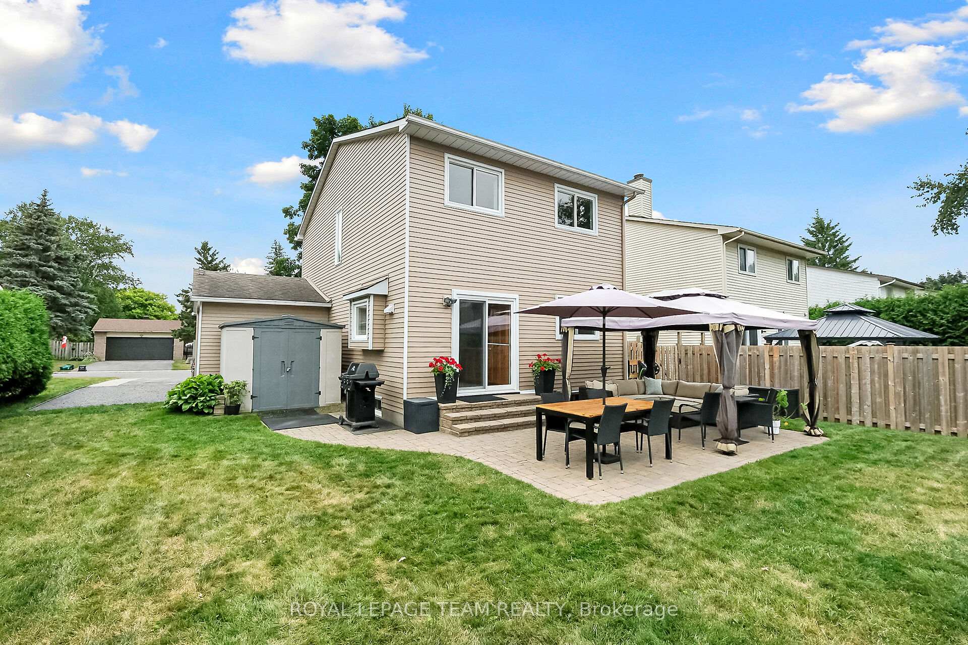 Photo 30 of 12 Bartley Cres, Ottawa, Barrhaven - On the Green — HOMEH