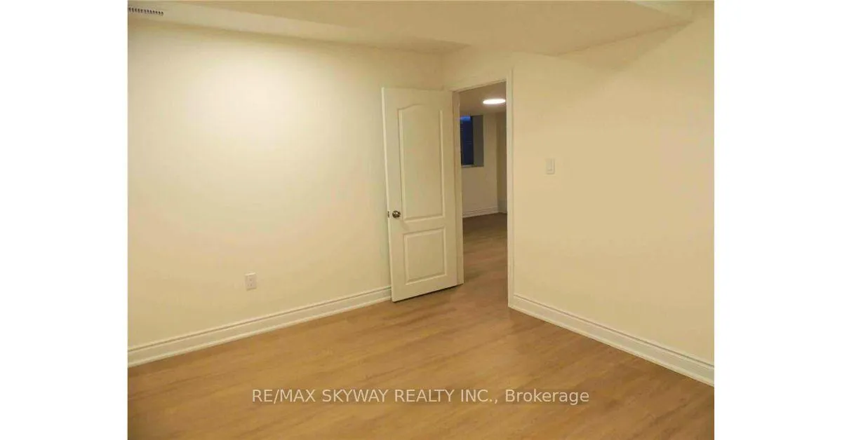 Photo 5 of Unit Bsmt, 88 Leadenhall Road, Brampton, Northwest Brampton — HOMEH