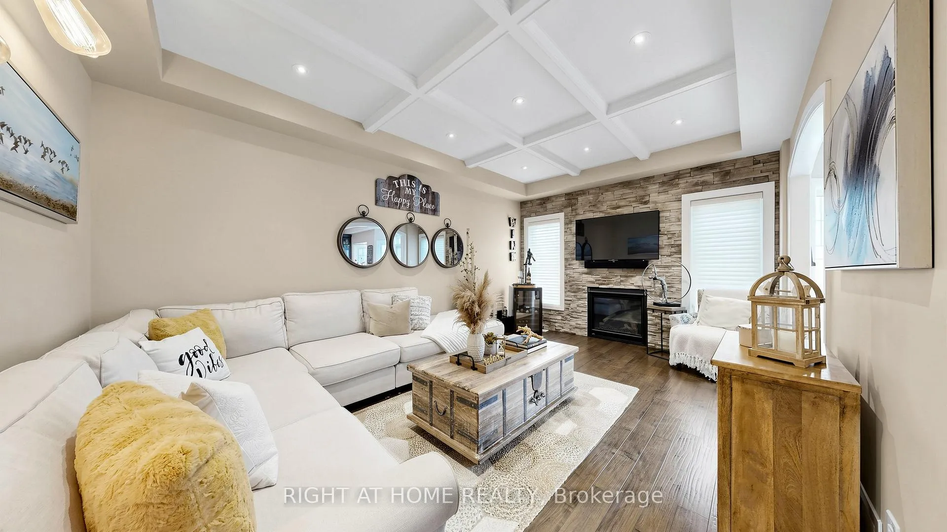 Photo 8 of 121 Sharplin Drive, Ajax, South East — HOMEH