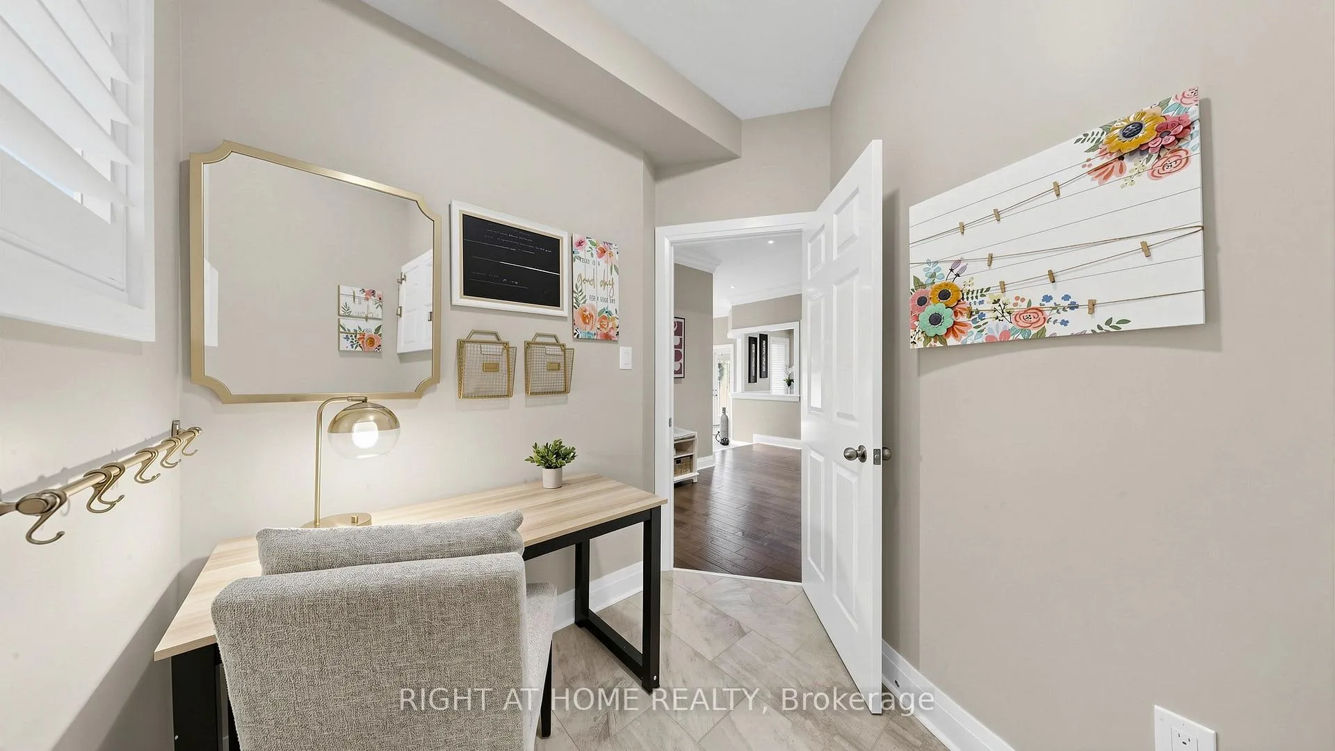 Photo 21 of 121 Sharplin Drive, Ajax, South East — HOMEH