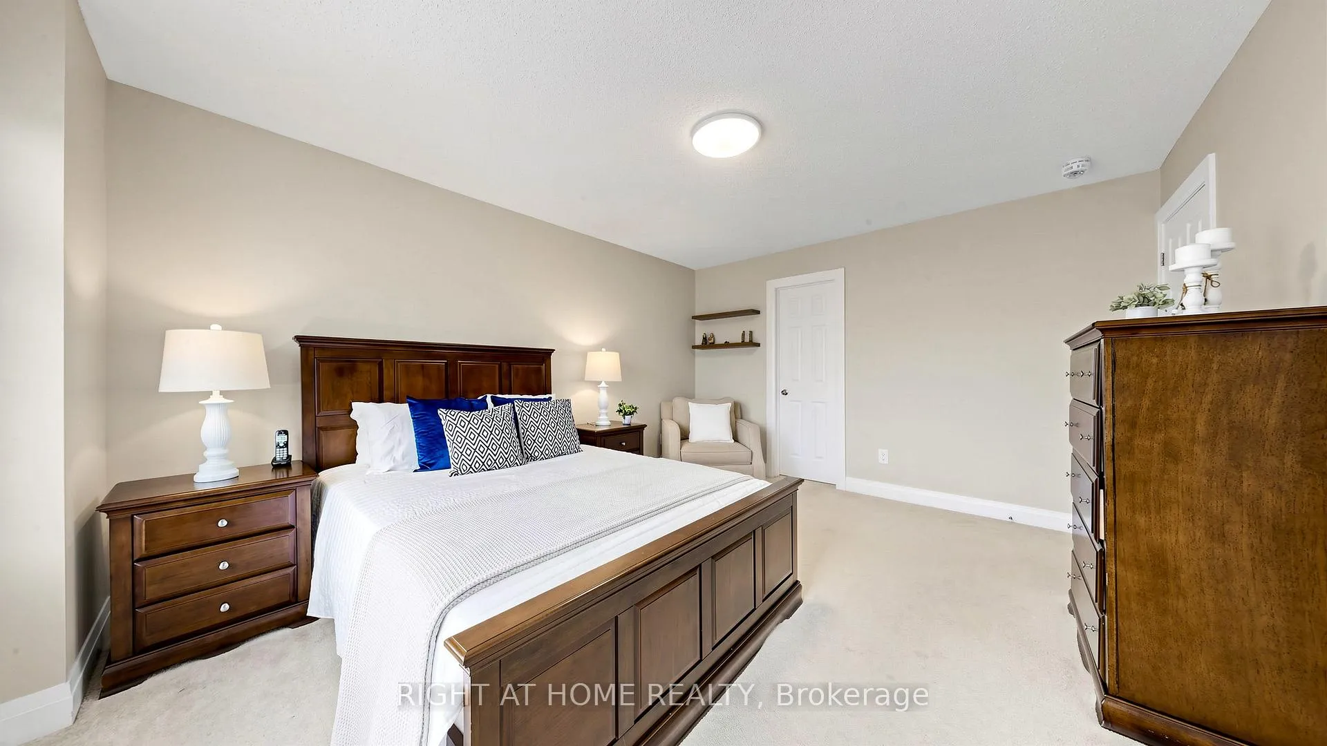 Photo 39 of 121 Sharplin Drive, Ajax, South East — HOMEH