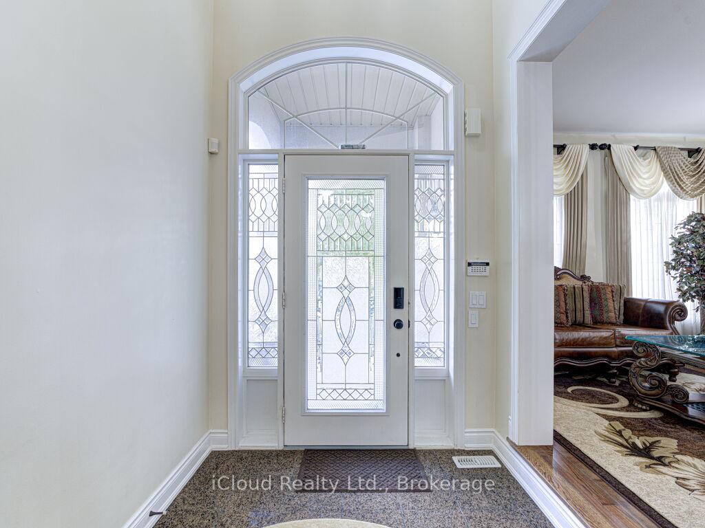 Photo 2 of 3 Vissini Way, Brampton, Bram East — HOMEH