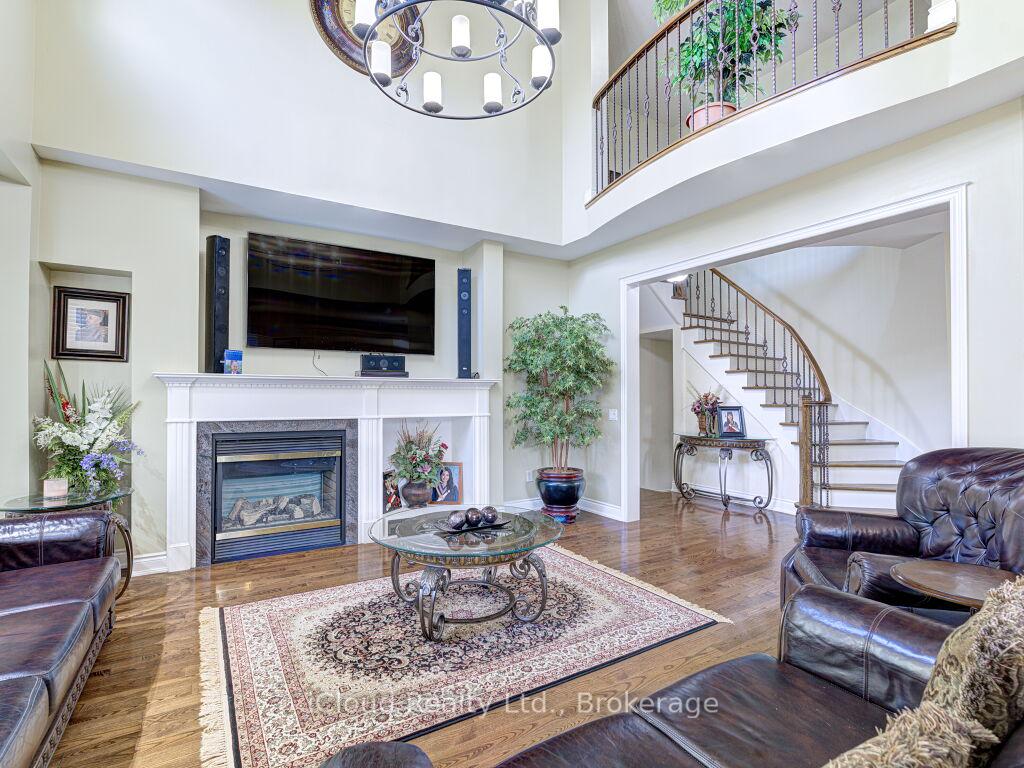 Photo 12 of 3 Vissini Way, Brampton, Bram East — HOMEH