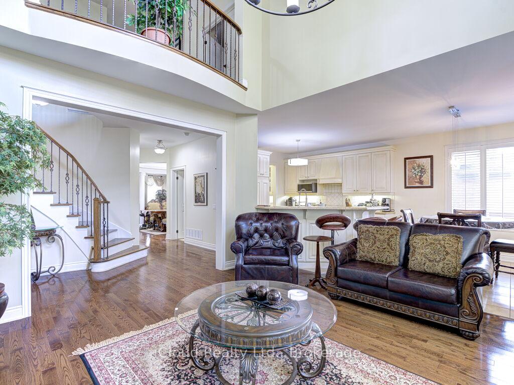 Photo 13 of 3 Vissini Way, Brampton, Bram East — HOMEH