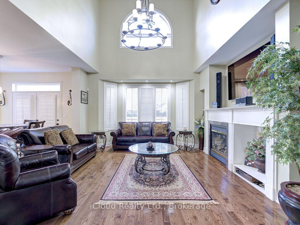 Photo 14 of 3 Vissini Way, Brampton, Bram East — HOMEH
