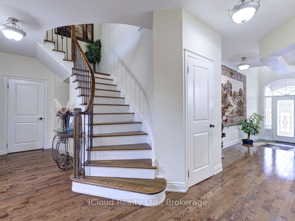 Photo 16 of 3 Vissini Way, Brampton, Bram East — HOMEH