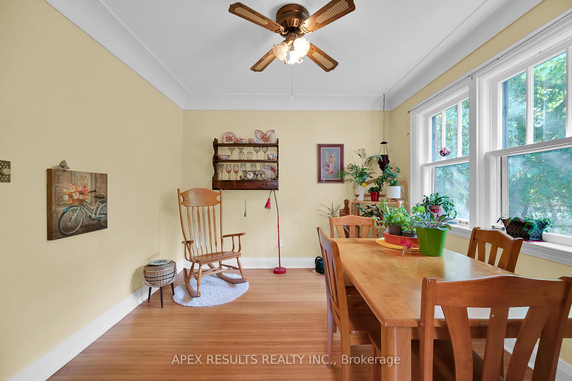 Photo 13 of 360 Guelph Line, Burlington, Brant — HOMEH