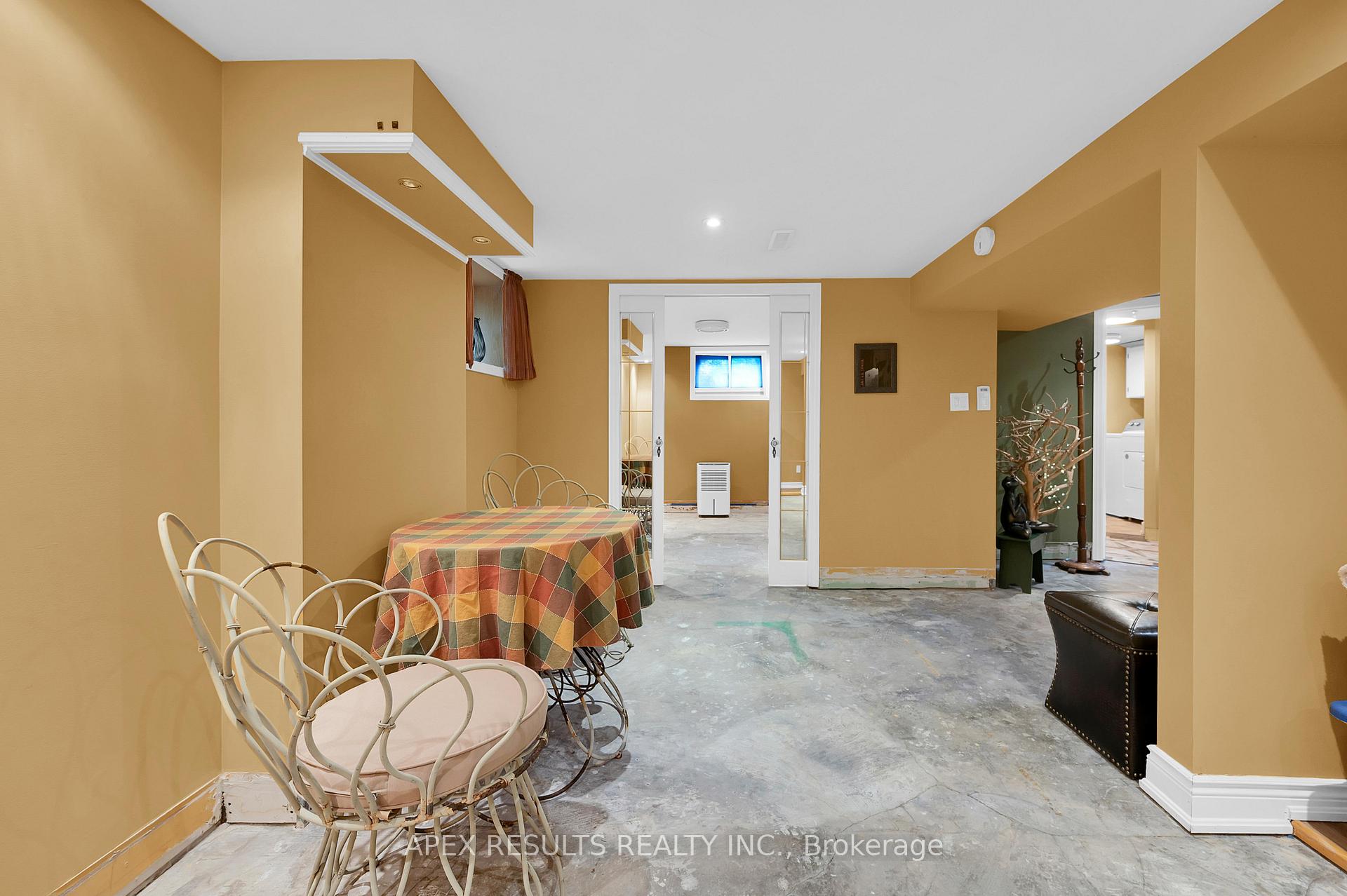 Photo 30 of 360 Guelph Line, Burlington, Brant — HOMEH