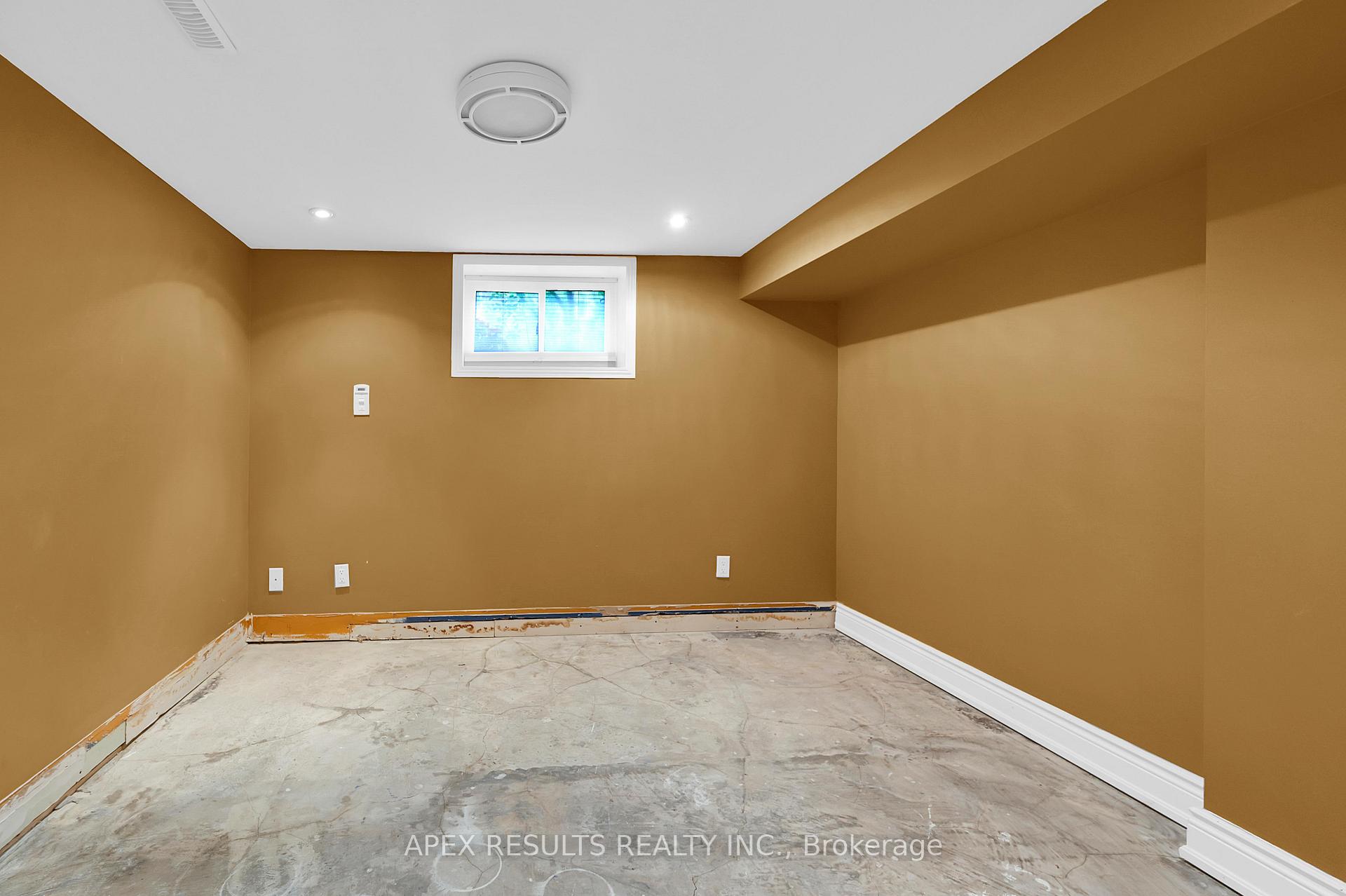 Photo 31 of 360 Guelph Line, Burlington, Brant — HOMEH