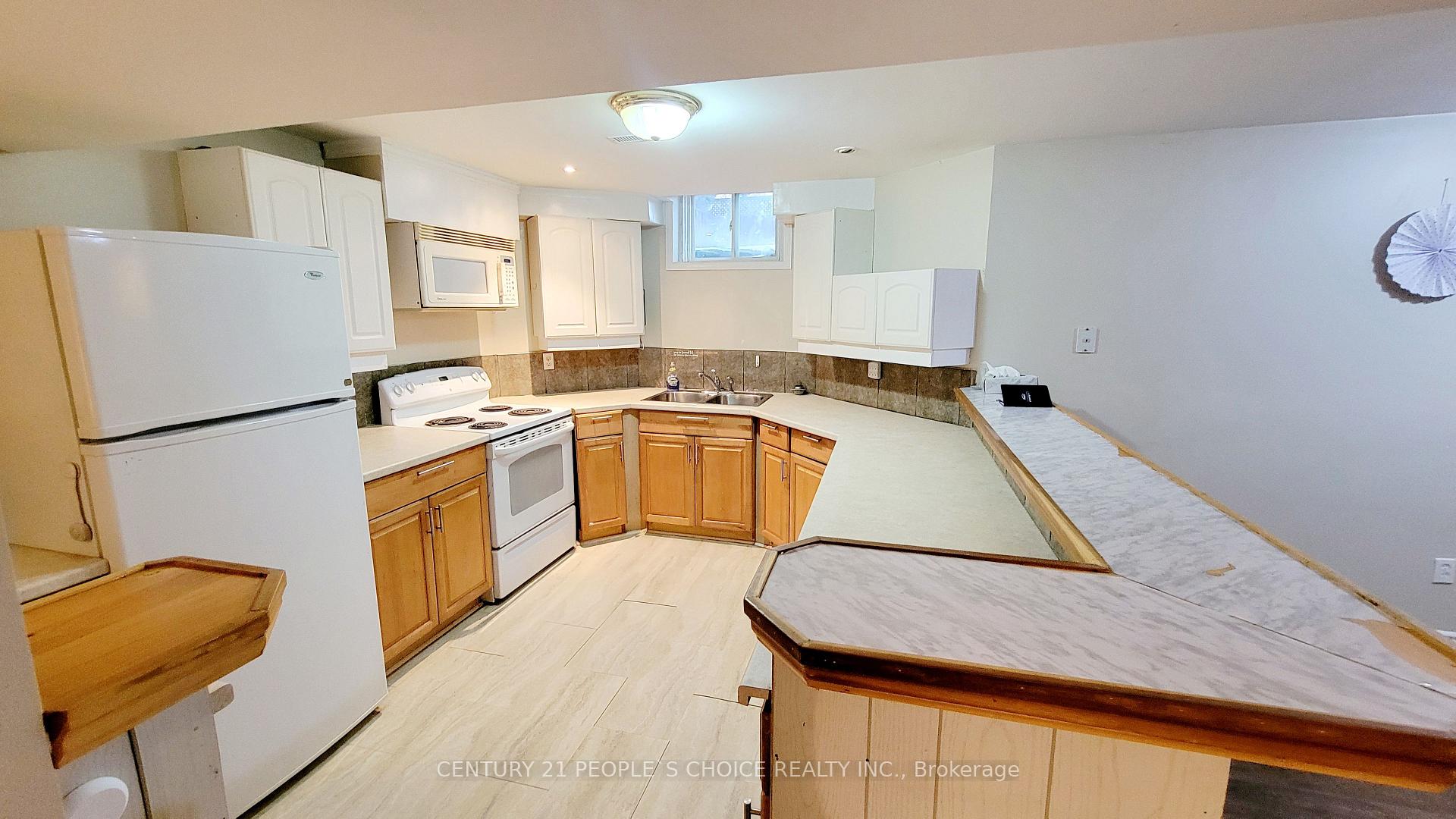Photo 13 of Unit BSMT, 3 Casa Lane, Brampton, Vales of Castlemore — HOMEH