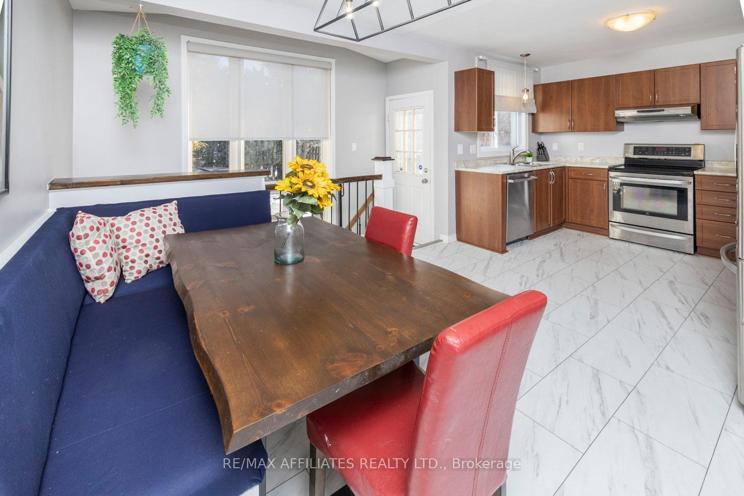 Photo 16 of 172 Mountshannon Drive, Ottawa, Barrhaven - Longfields — HOMEH