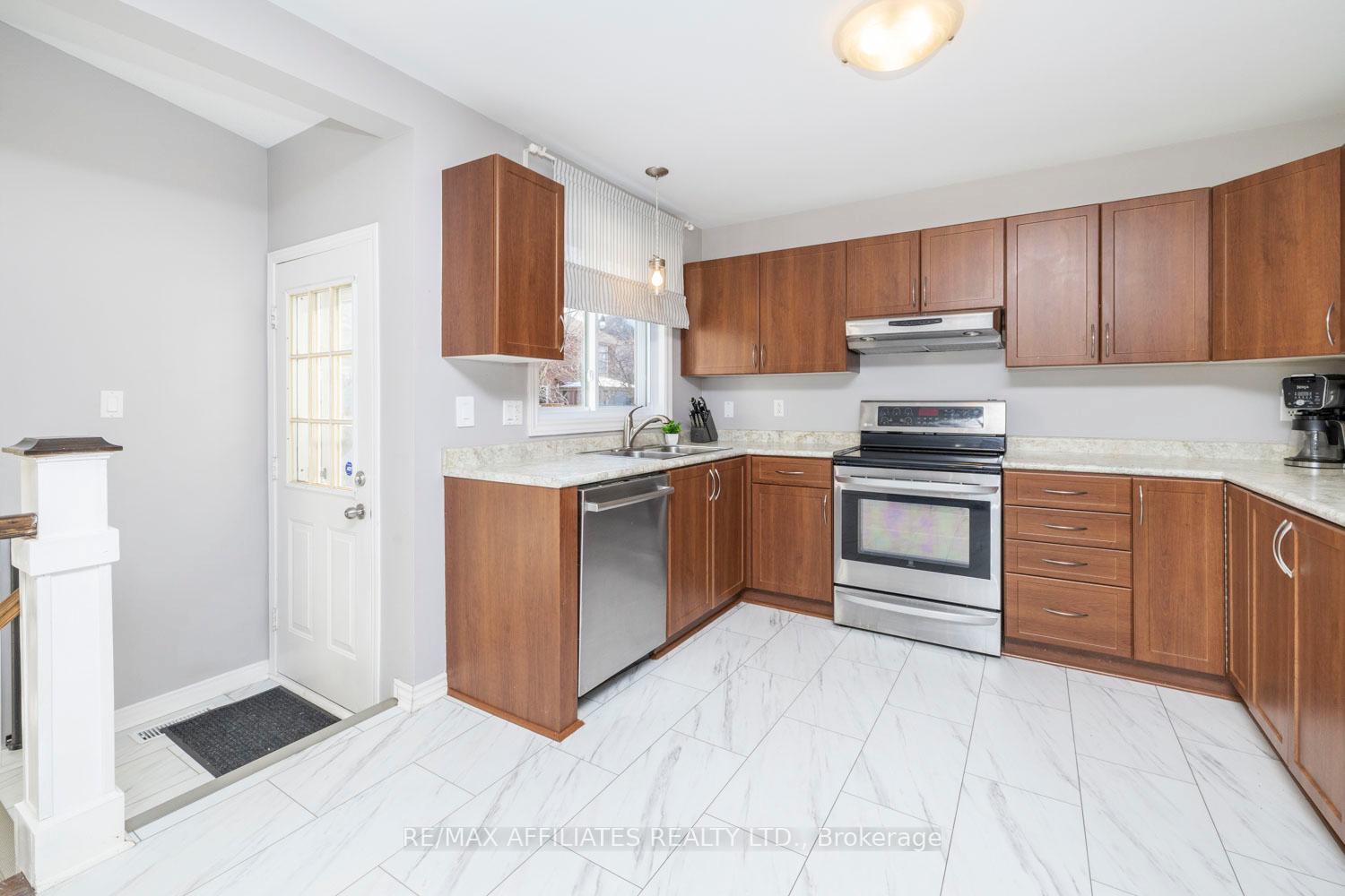 Photo 17 of 172 Mountshannon Drive, Ottawa, Barrhaven - Longfields — HOMEH