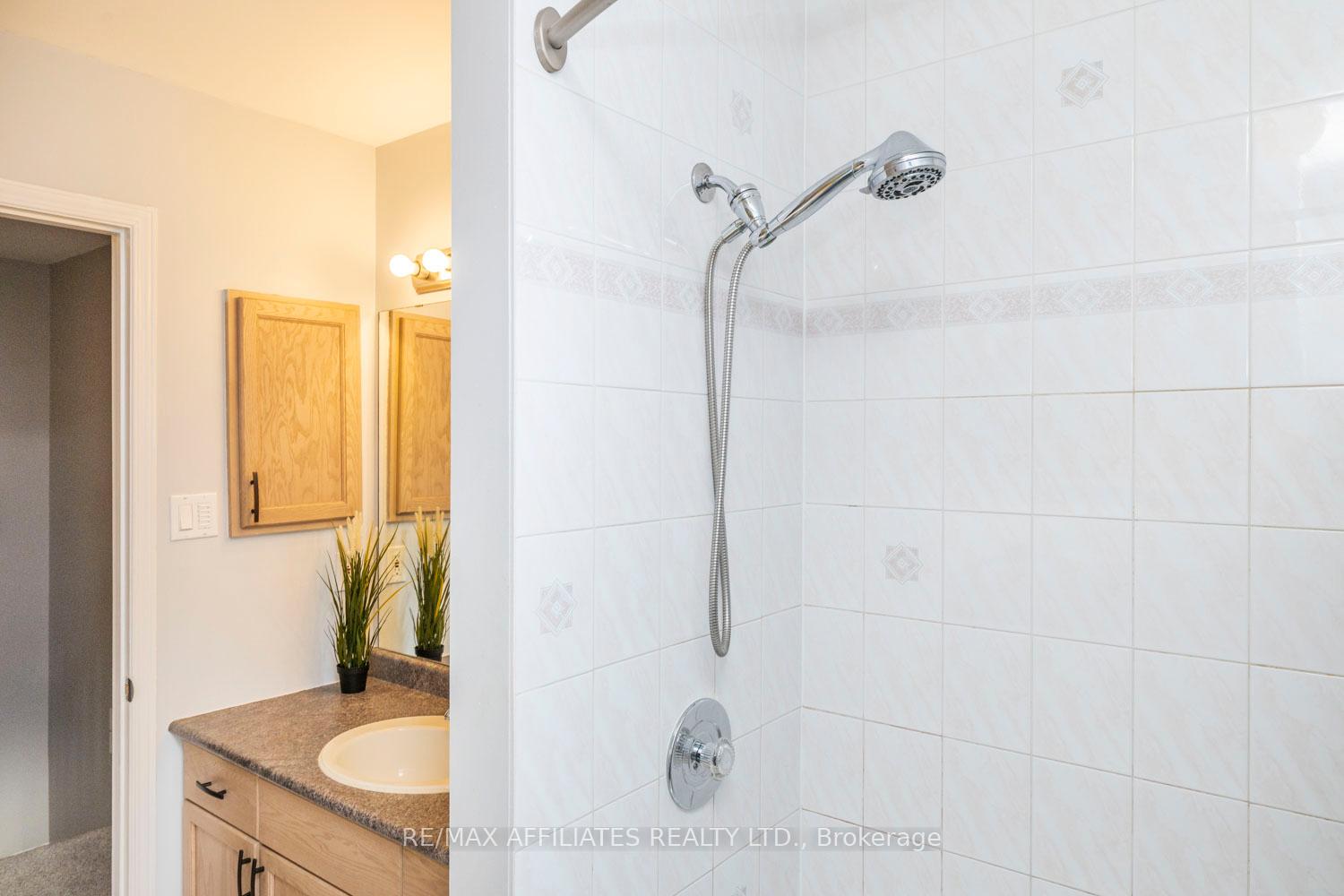 Photo 26 of 172 Mountshannon Drive, Ottawa, Barrhaven - Longfields — HOMEH