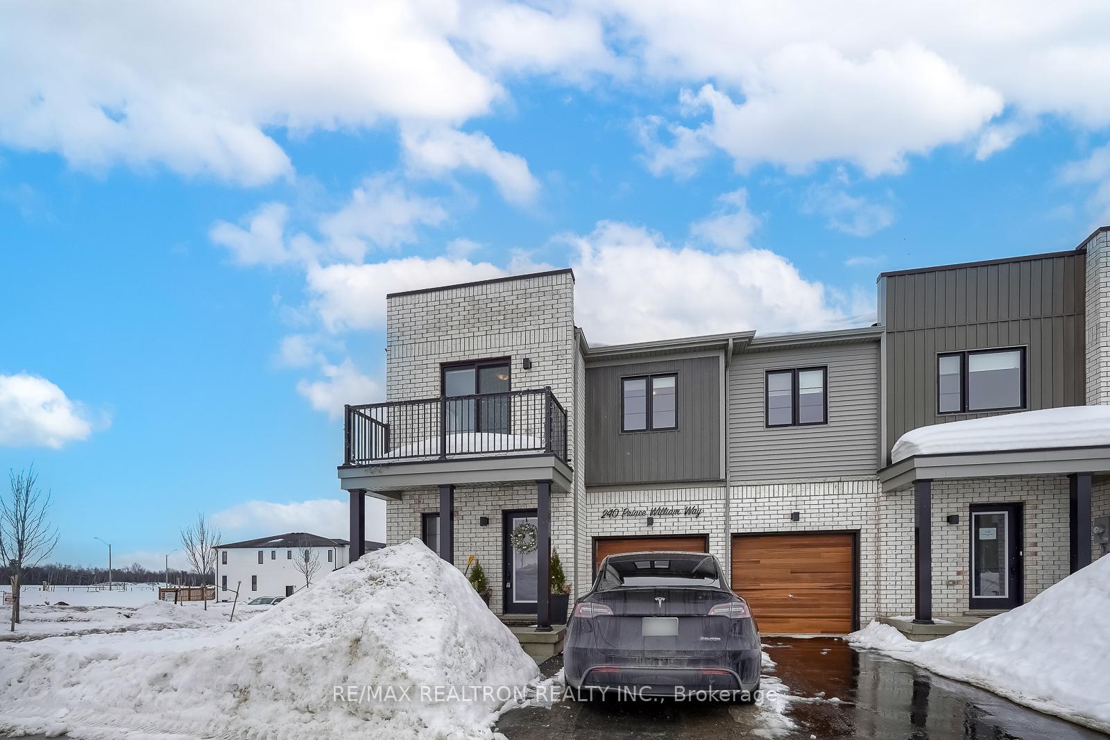 Photo 2 of 240 Prince William Way, Barrie, Rural Barrie Southeast — HOMEH
