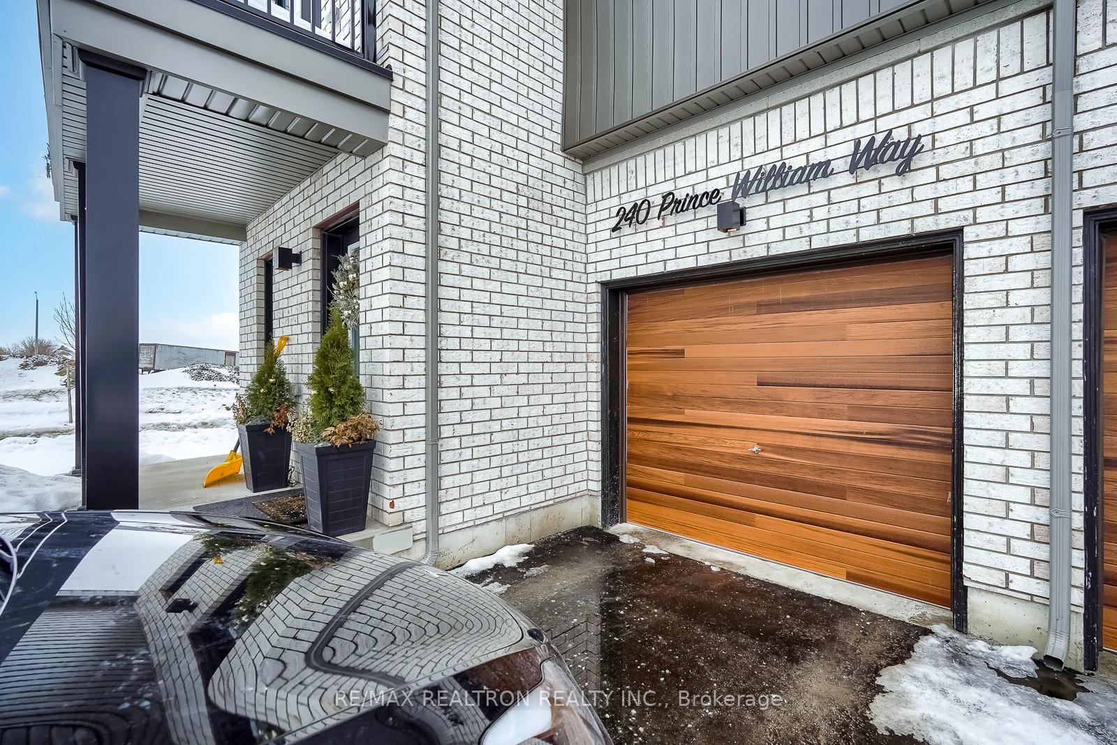 Photo 6 of 240 Prince William Way, Barrie, Rural Barrie Southeast — HOMEH