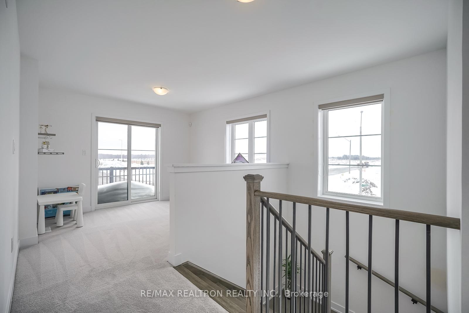 Photo 24 of 240 Prince William Way, Barrie, Rural Barrie Southeast — HOMEH