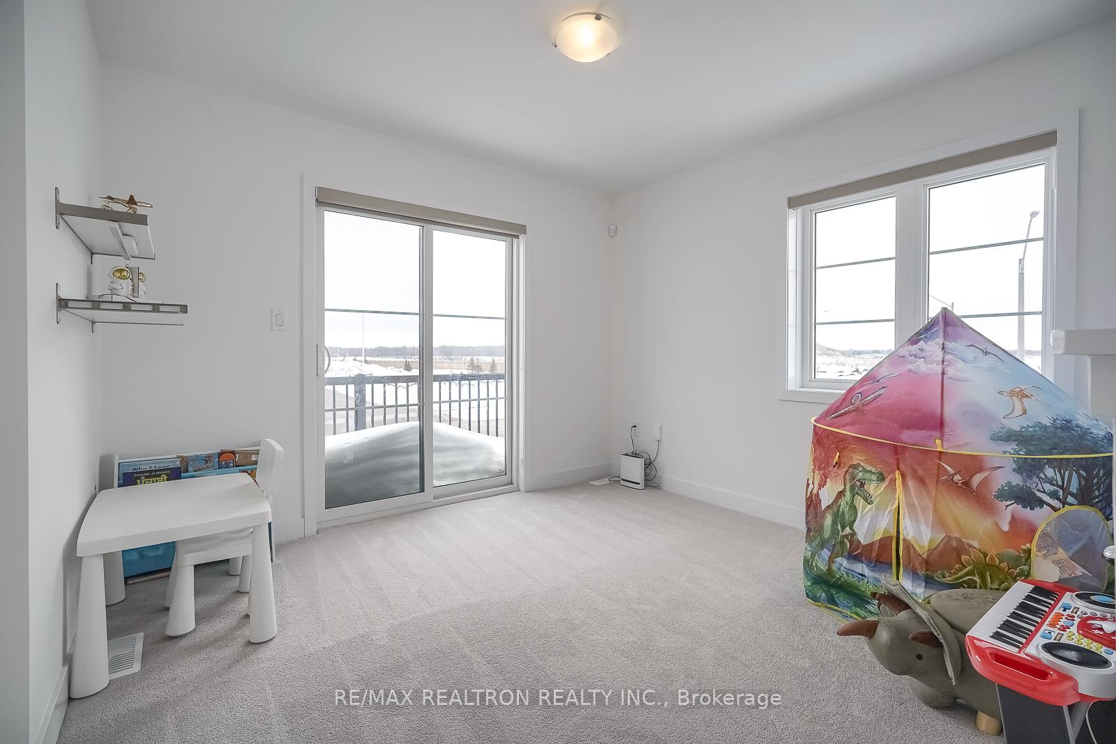 Photo 25 of 240 Prince William Way, Barrie, Rural Barrie Southeast — HOMEH