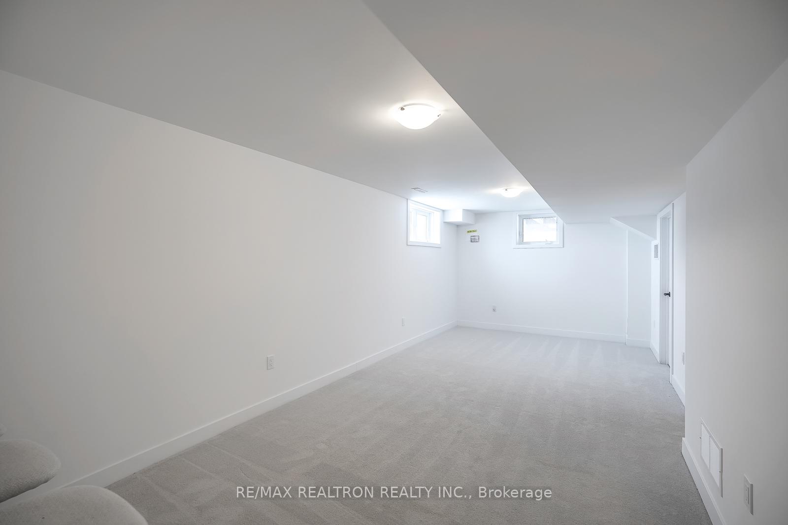 Photo 37 of 240 Prince William Way, Barrie, Rural Barrie Southeast — HOMEH