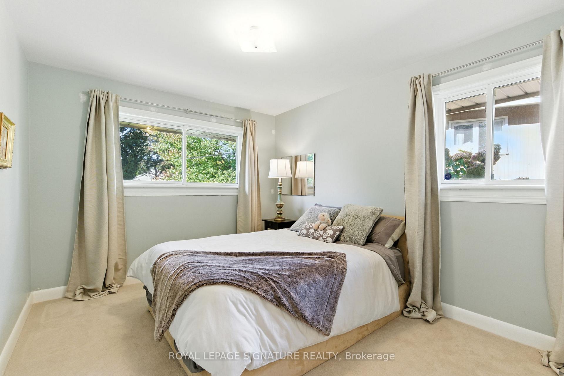 Photo 15 of 71 Grant Boulevard, Hamilton, Dundas — HOMEH
