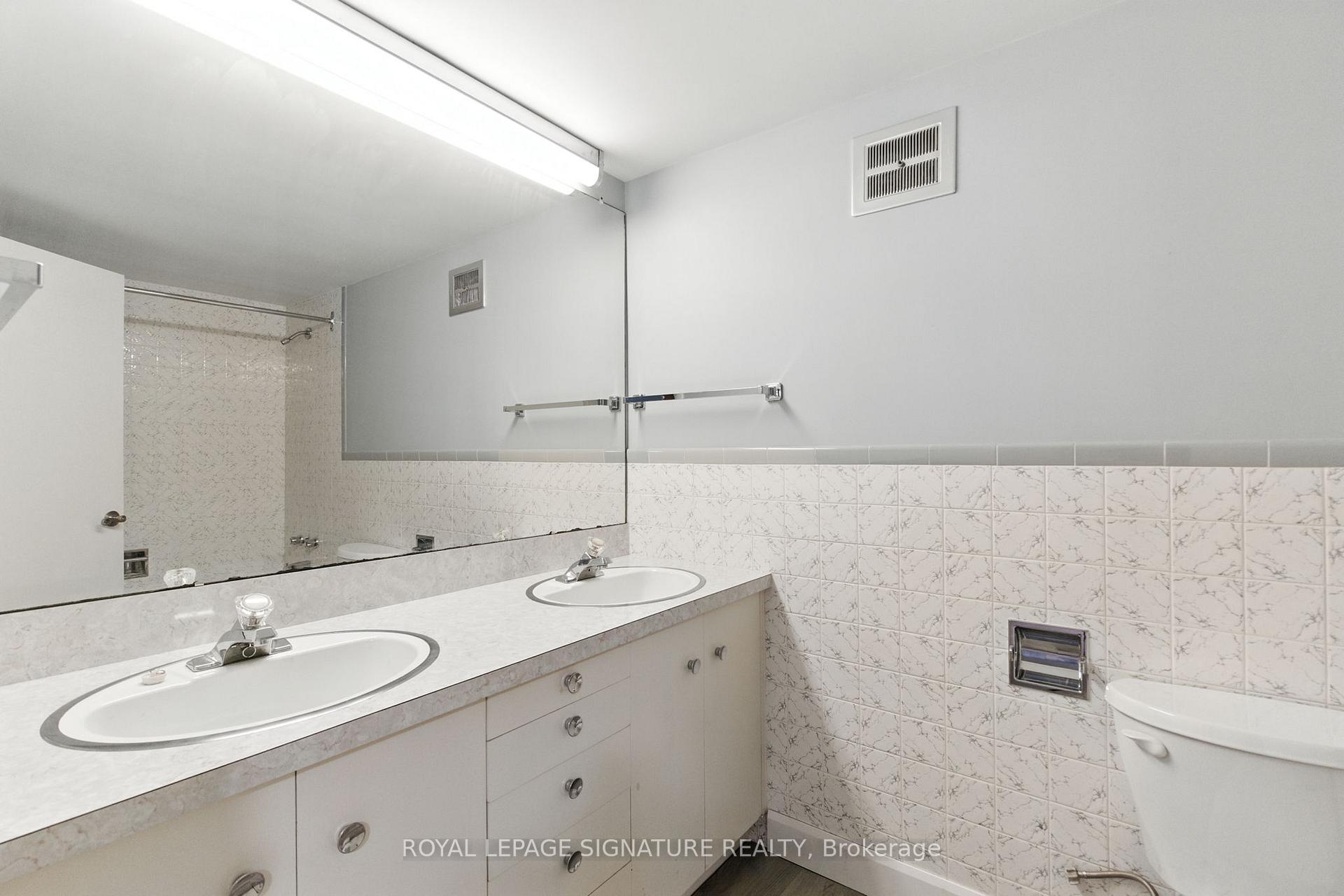 Photo 25 of 71 Grant Boulevard, Hamilton, Dundas — HOMEH