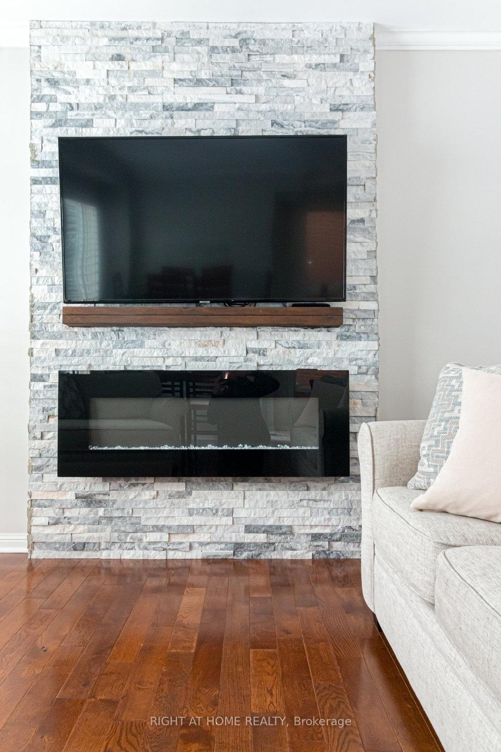 Photo 16 of 5140 Oakley Drive, Burlington, Orchard — HOMEH