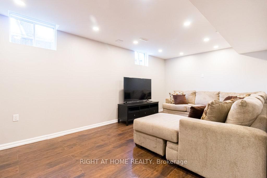 Photo 33 of 5140 Oakley Drive, Burlington, Orchard — HOMEH