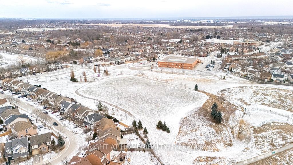 Photo 40 of 5140 Oakley Drive, Burlington, Orchard — HOMEH