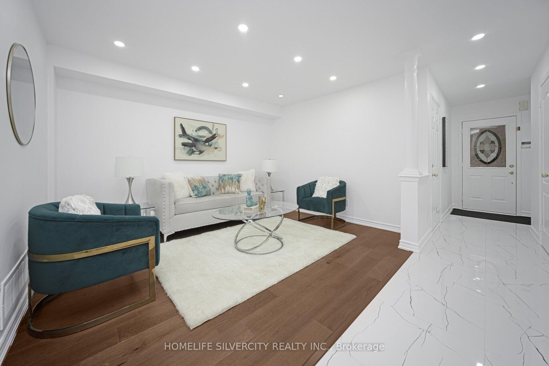 Photo 9 of 56 Cadillac Crescent S, Brampton, Fletcher's Meadow — HOMEH