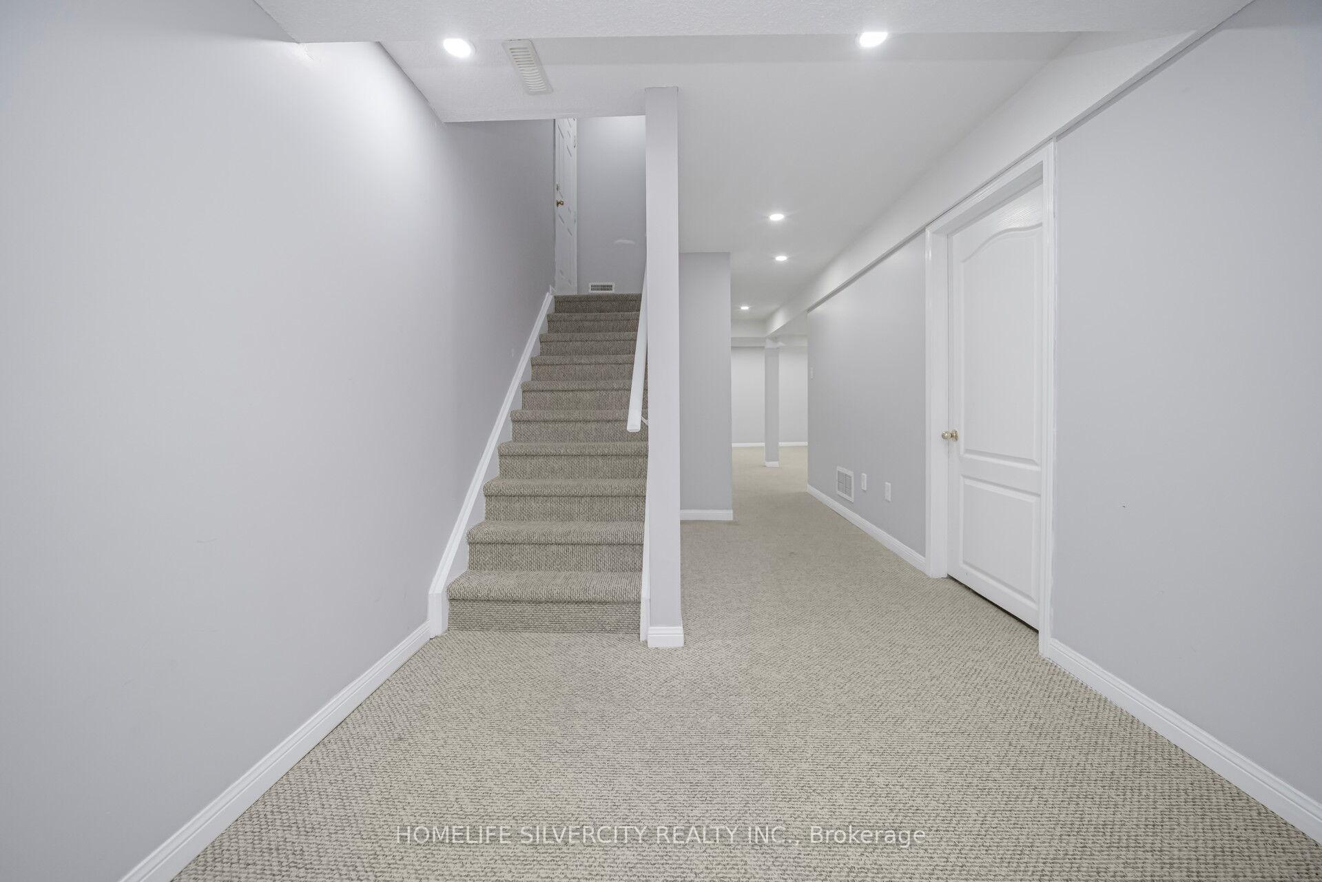 Photo 40 of 56 Cadillac Crescent S, Brampton, Fletcher's Meadow — HOMEH