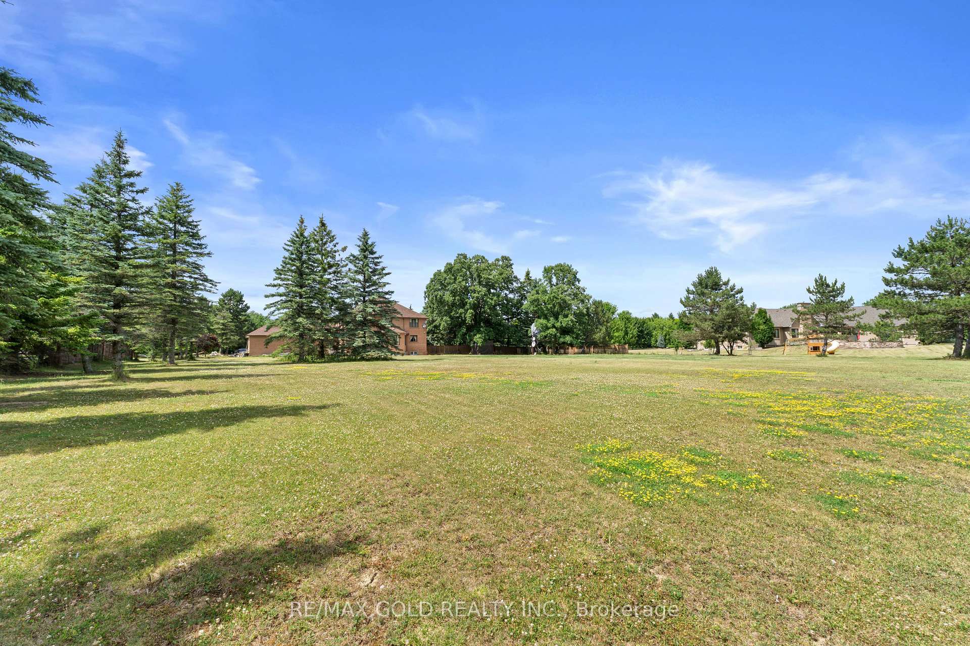Photo 26 of 8 Ryckman Lane, Brampton, Toronto Gore Rural Estate — HOMEH