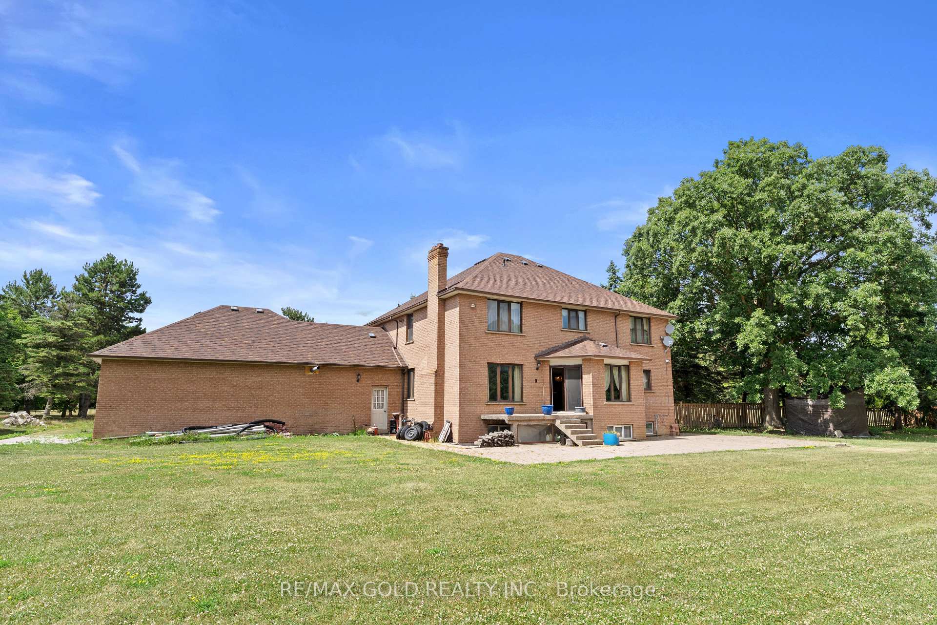 Photo 27 of 8 Ryckman Lane, Brampton, Toronto Gore Rural Estate — HOMEH
